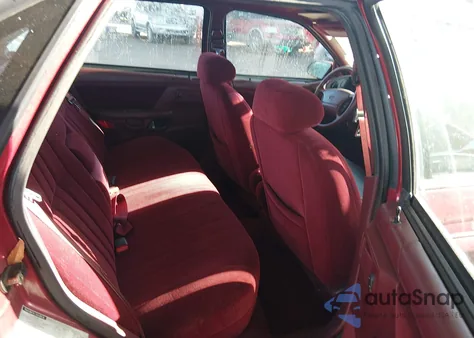 1994 Ford Taurus Gl z USA, uszkodzony, nr VIN 1FALP52U2RG133035